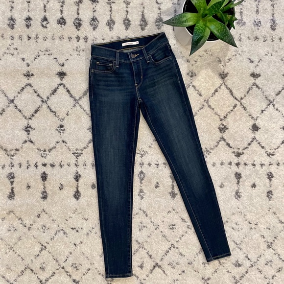 Levi's Denim - Levi's 710 Super Skinny Dark Wash - Size 25